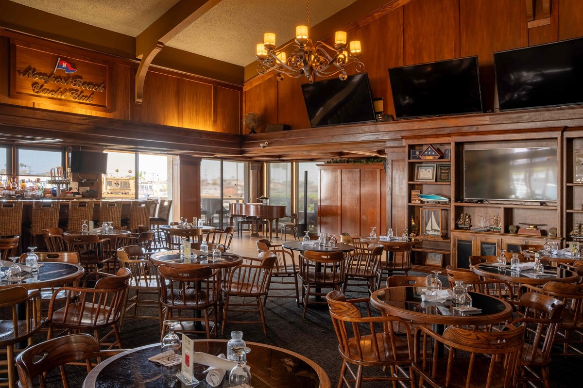 The Newport Beach Yacht Club Bar